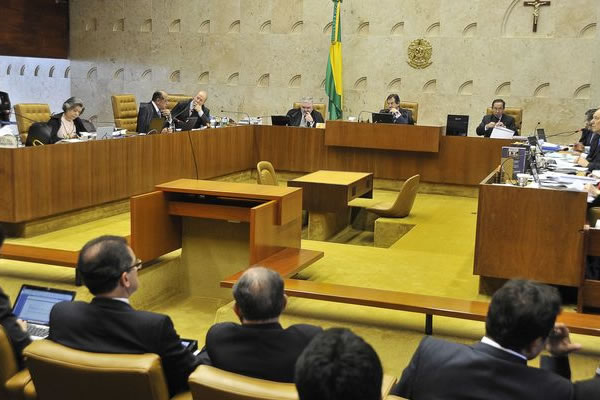 Plenário do STF reinicia votação da Lei da Ficha Limpa